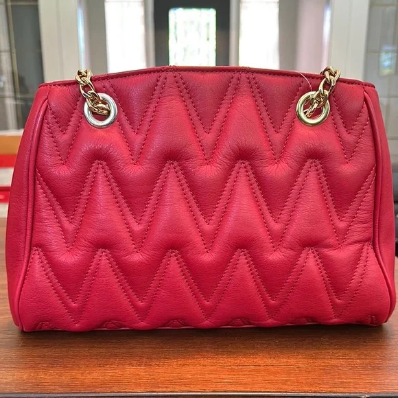 Valentino Red Gold Quilted Shoulder Bag - Picture 3 of 10